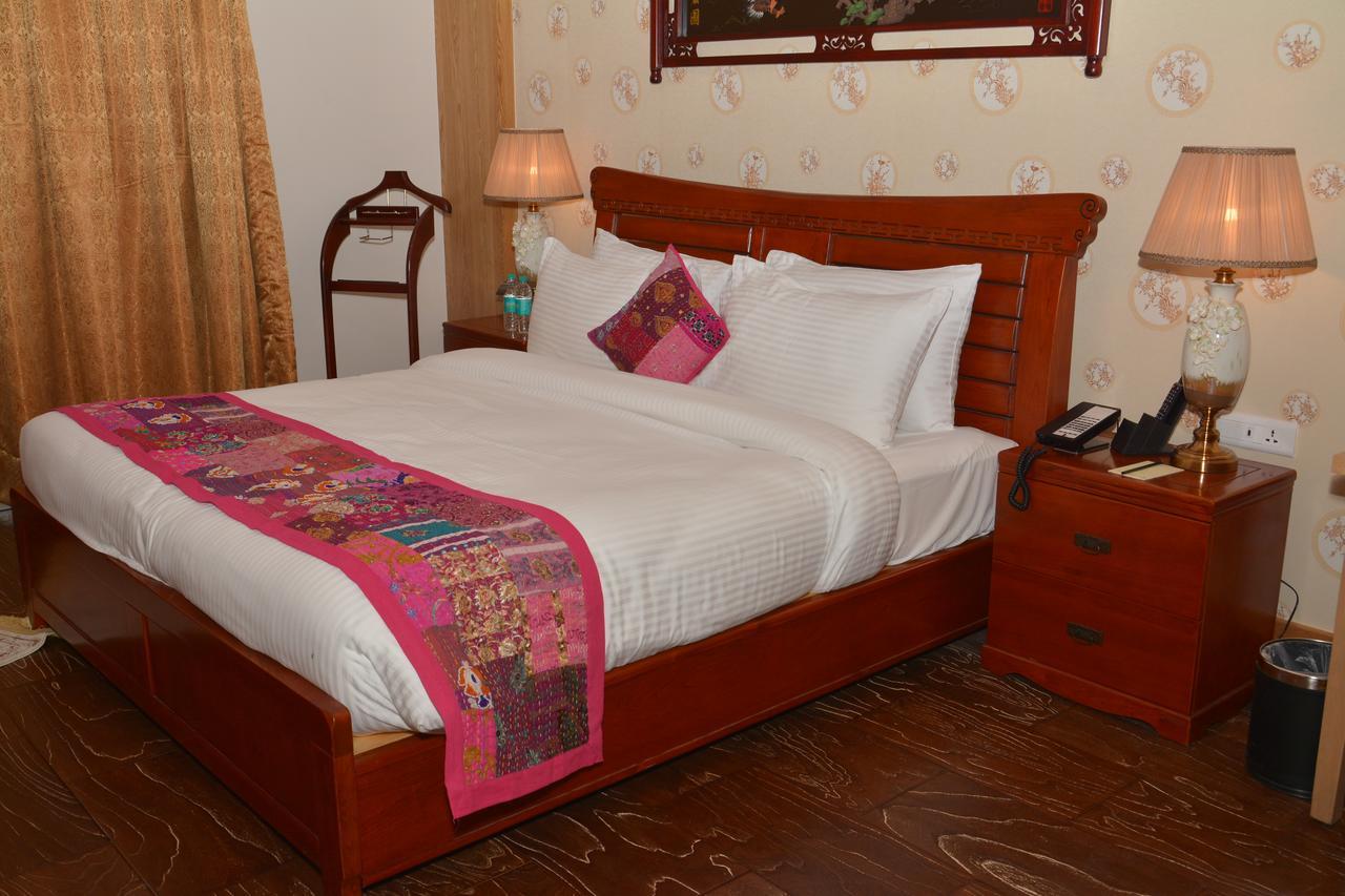 Indana Palace Jaipur Extérieur photo